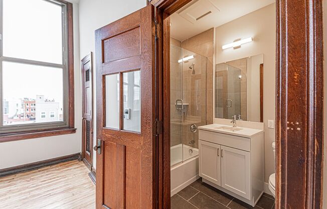 Studio, 1 bath, 388 sqft, $1,241, Unit 100