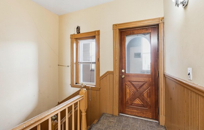 32 ASHLEY ST