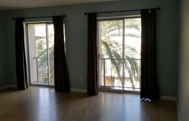 **ALL UTILITIES INCLUDED** GATED 1 BEDROOM IN PHOENIX!!!