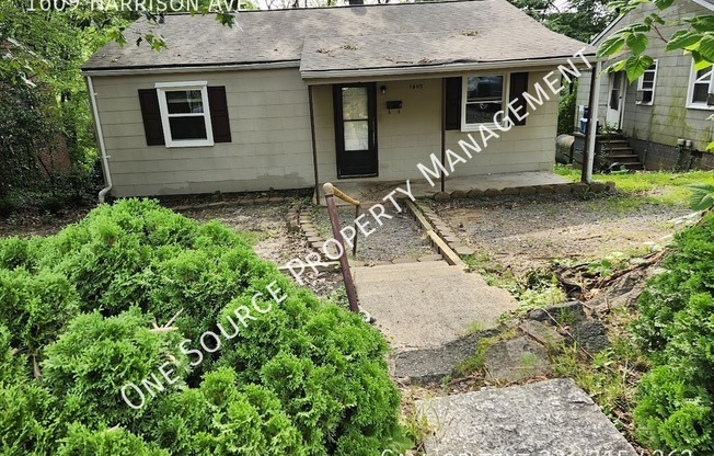 1609 HARRISON AVE