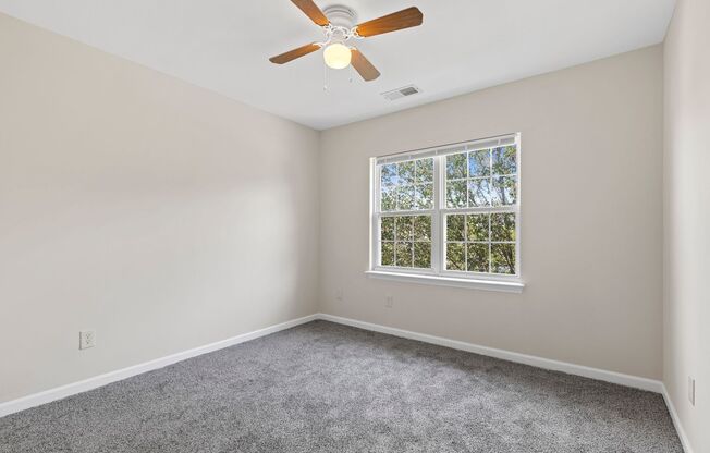 COMING SOON! Elegant and Spacious 4-Bed, 2.5-Bath Home in McDowell Place, Charlotte – Modern Living at Its Finest!