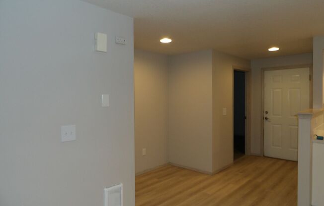 2 beds, 2 baths, 1,240 sqft, $1,940, Unit L57