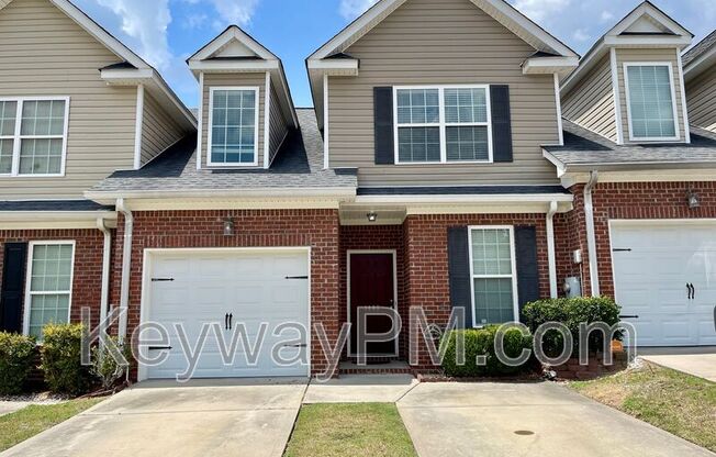 1405 LEIGH CT