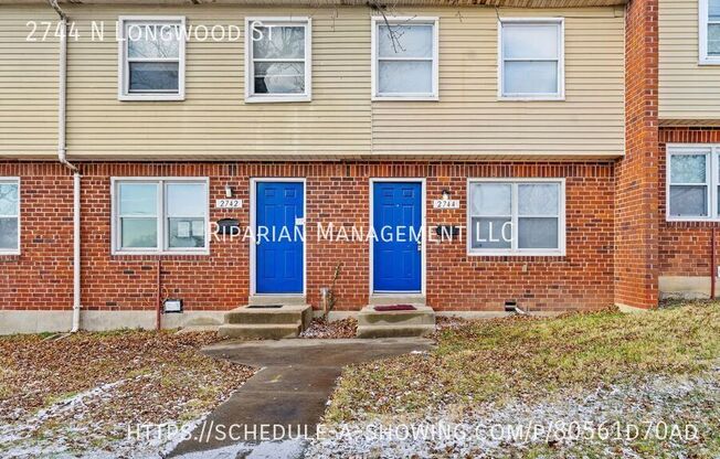 2744 N LONGWOOD ST