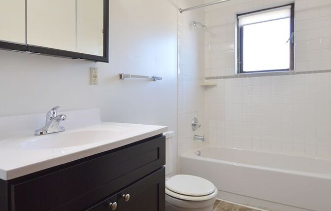 1 bed, 1 bath, 410 sqft, $955, Unit 19 - 301