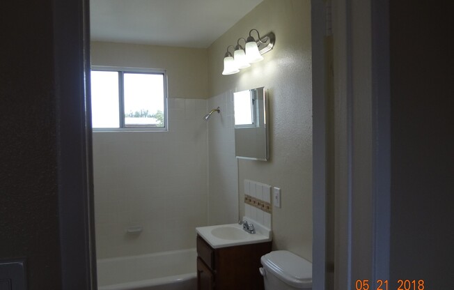 Studio, 1 bath, $1,275, Unit 10