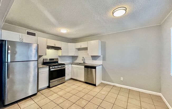 2 beds, 1 bath, 750 sqft, $835, Unit 19