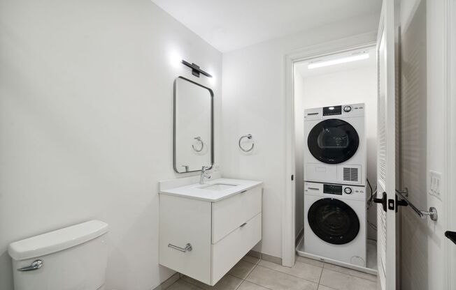 1 bed, 1 bath, 764 sqft, $3,030, Unit 905