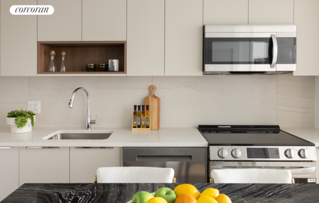 1 bed, 1 bath, $3,250, Unit 411E