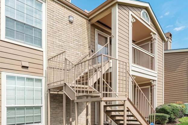1860 White Oak Dr