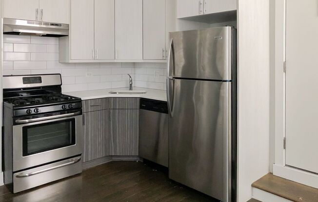 1 bed, 1 bath, 673 sqft, $2,050, Unit 3915-GS