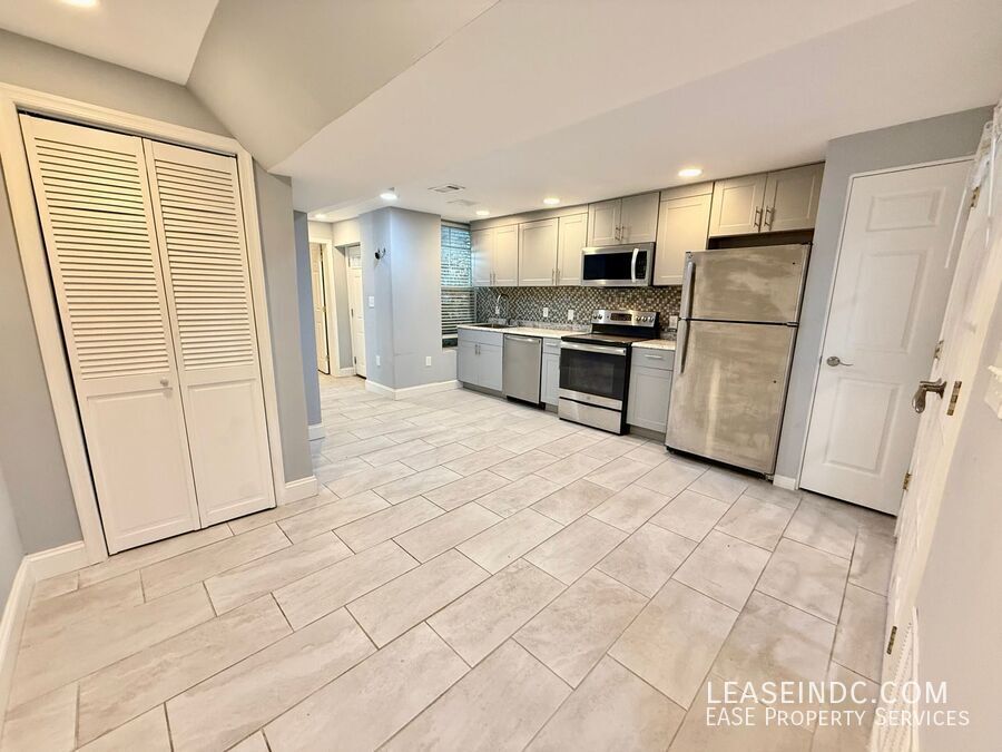 55 QUINCY PL NW