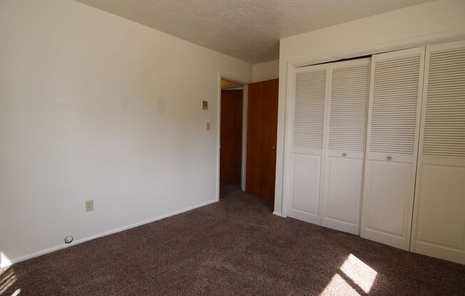 2 beds, 1 bath, 986 sqft, $950, Unit 2130