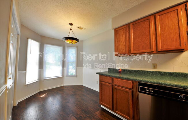 232 Hembree Park Ter