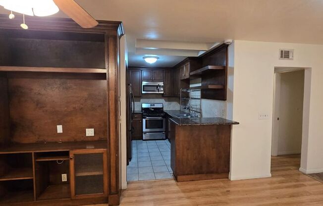 2 beds, 1 bath, $2,750, Unit #52