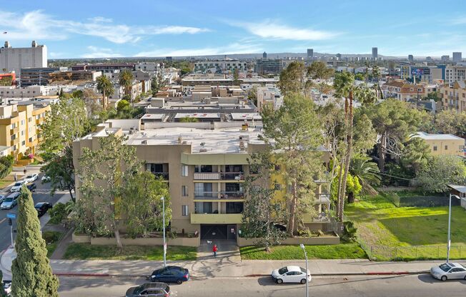 1 bed, 1 bath, 700 sqft, $2,150, Unit Unit 208