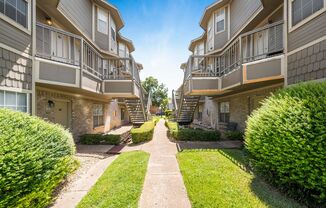 Boardwalk Condominium, Near Downtown