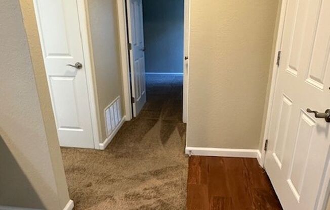 1 bed, 1 bath, 700 sqft, $1,720, Unit 146