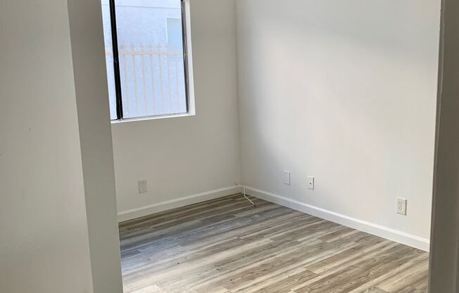 1 bed, 1 bath, 800 sqft, $1,695