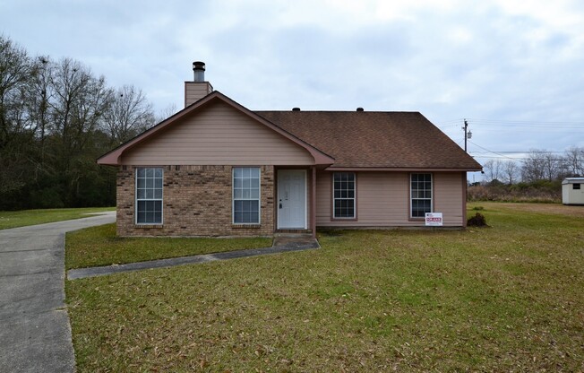 Newly updated 4 bedroom, 2 bath home in Meadows of Chaleur