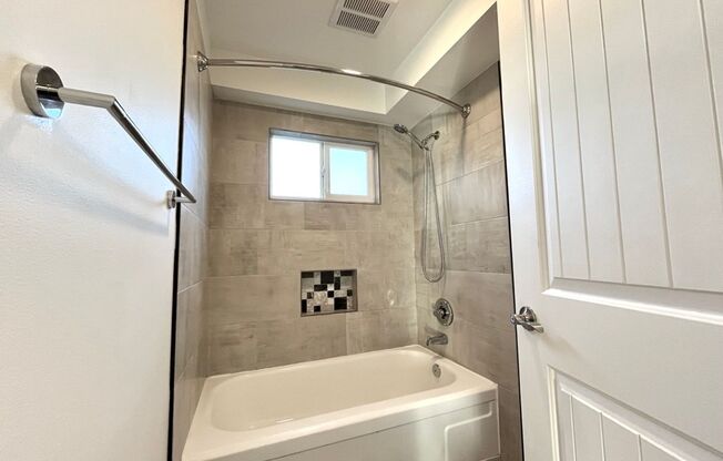 1 bed, 1 bath, 550 sqft, $1,315, Unit 65