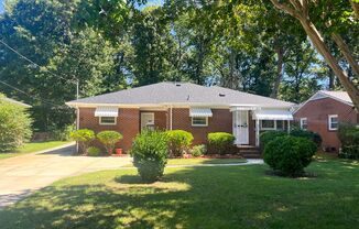 Charming 3 bedroom, 2 bathroom home in Greensboro