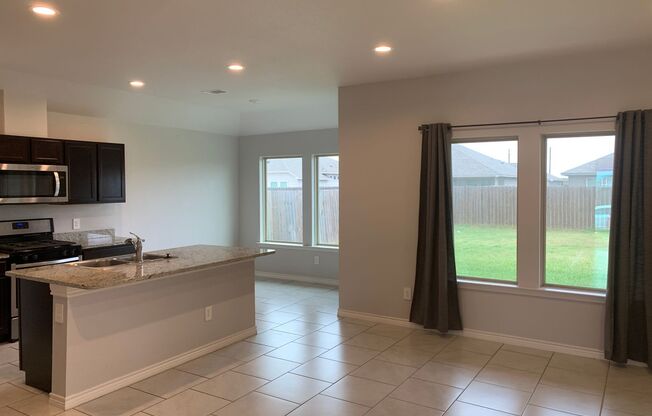 3 beds, 2 baths, $1,695