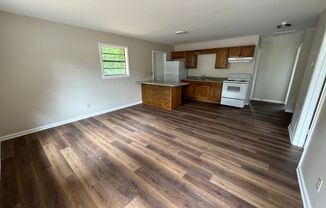 3 beds, 1 bath, $975