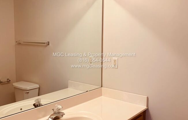 2 beds, 2.5 baths, $1,315, Unit 512 Allen Ct