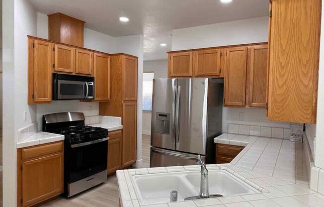 Remodeled 3 Bedroom Elk Grove House