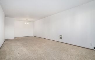 2 beds, 2 baths, $2,800, Unit 107