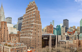 5 TUDOR CITY PL