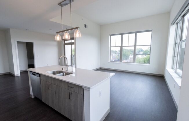 2 beds, 2 baths, 1,261 sqft, $2,686, Unit Unit 303