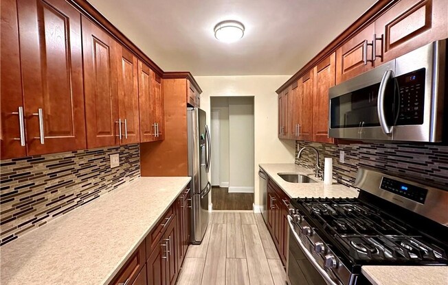 3 Sadore Lane
