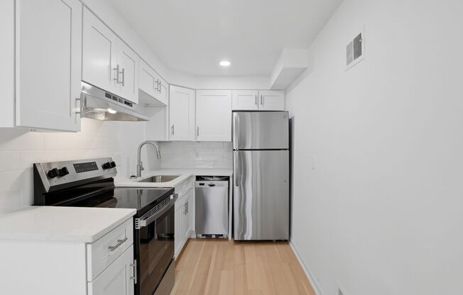 1 bed, 1 bath, 590 sqft, $1,395, Unit 201