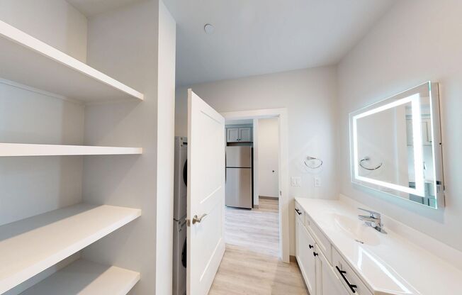 1 bed, 1 bath, 459 sqft, $1,975, Unit 305