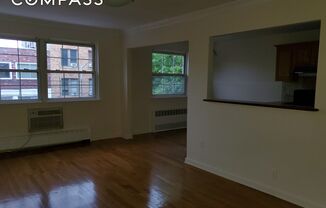 3 beds, 1 bath, $3,900, Unit 3