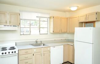 2 beds, 1 bath, $1,450, Unit Apt #A