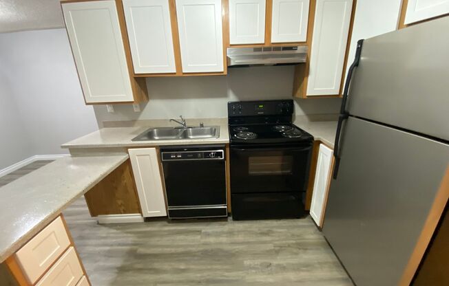1 bed, 1 bath, 442 sqft, $1,415, Unit B101