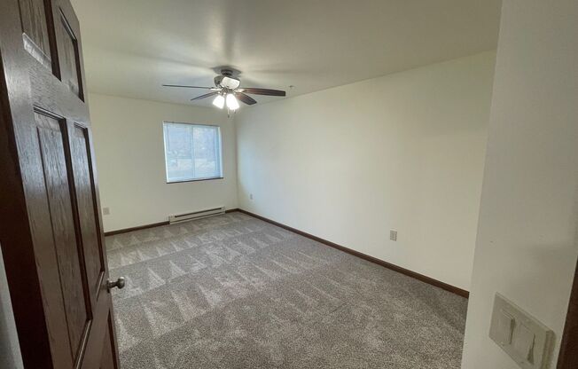 2 beds, 2 baths, 1,040 sqft, $1,595, Unit 3148-205