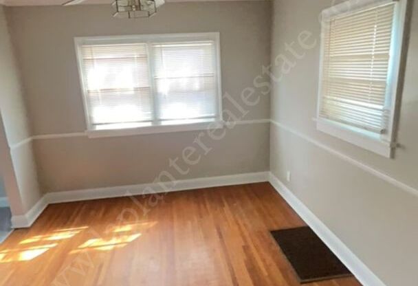 3 beds, 1 bath, $1,300