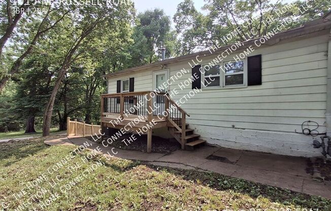 1015 NE RUSSELL RD