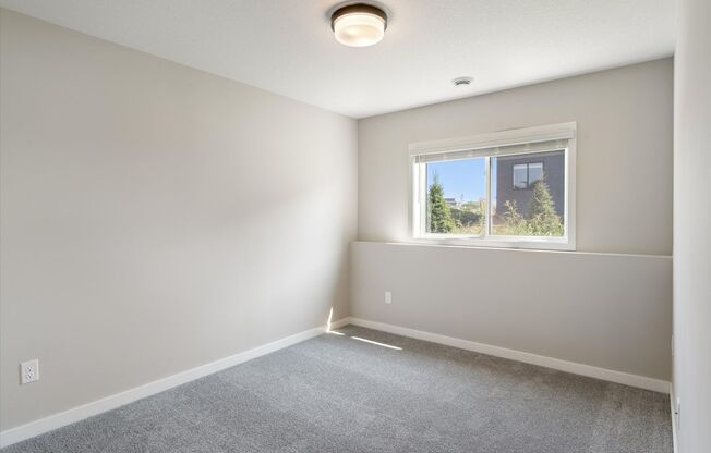 4 beds, 3.5 baths, 2,352 sqft, $3,850, Unit 10038