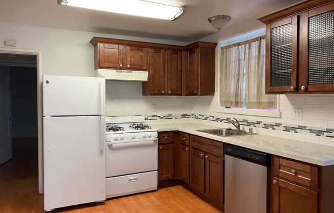 2154 Buena Vista Ave (LO)