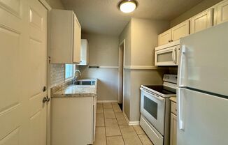 1 bed, 1 bath, 562 sqft, $575, Unit Colorado #3 - 719 N Colorado