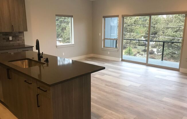 Pet Friendly Three Bedroom in Central Location!