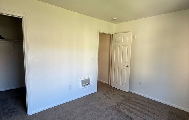 1 bed, 1 bath, $2,150, Unit UNIT 196