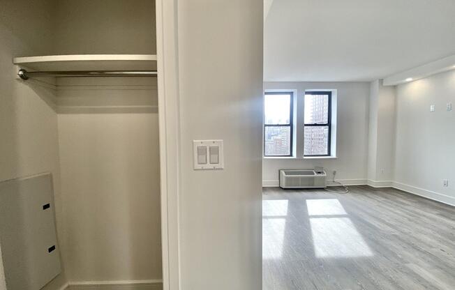2 beds, 2 baths, $7,495, Unit 11B