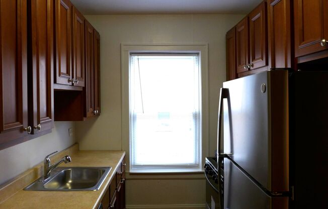 1 bed, 1 bath, 675 sqft, $1,595, Unit 48141B