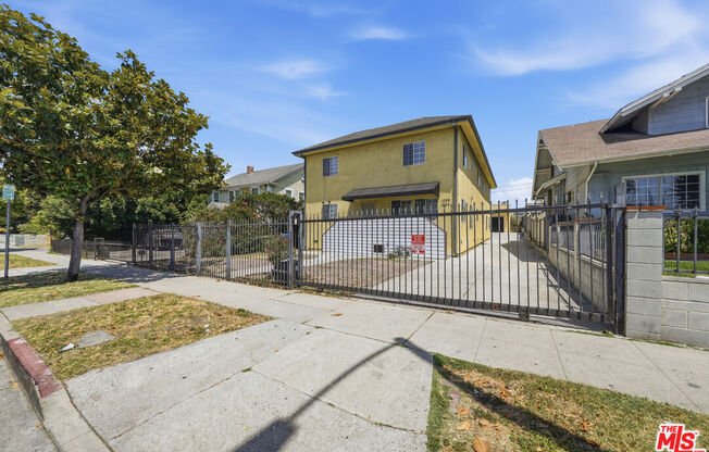 1224 S CRENSHAW BLVD